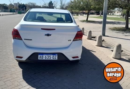 Autos - Chevrolet Prisma ltz 2017 GNC 132000Km - En Venta