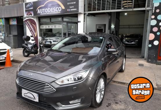 Autos - Ford Focus 2017 Nafta 102000Km - En Venta