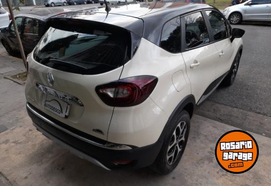 Autos - Renault Captur 2018 Nafta 126000Km - En Venta