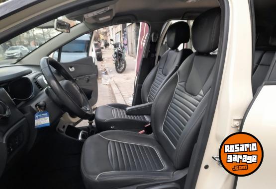 Autos - Renault Captur 2018 Nafta 126000Km - En Venta