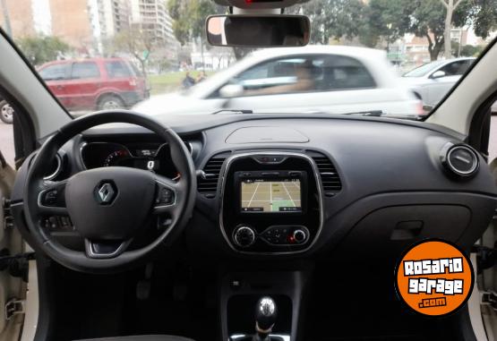 Autos - Renault Captur 2018 Nafta 126000Km - En Venta