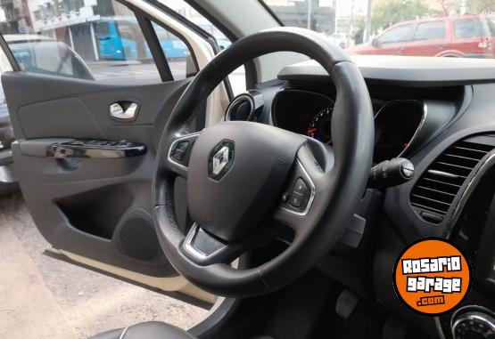 Autos - Renault Captur 2018 Nafta 126000Km - En Venta