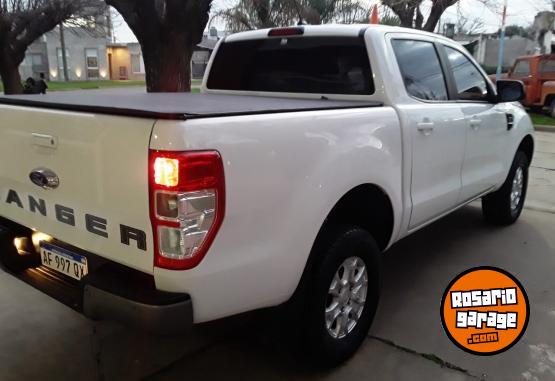 Camionetas - Ford RANGER XLS 3.2 2023 Diesel 17500Km - En Venta