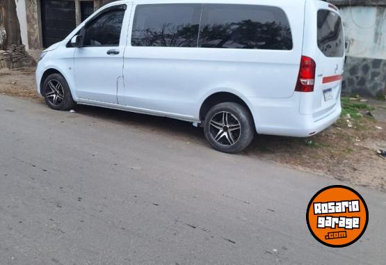 Utilitarios - Mercedes Benz Vito 2016 Diesel 150Km - En Venta