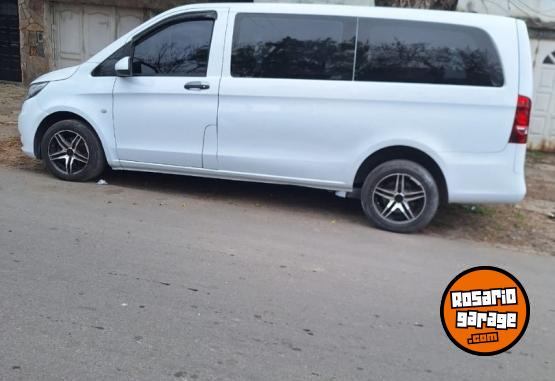 Utilitarios - Mercedes Benz Vito 2016 Diesel 150Km - En Venta