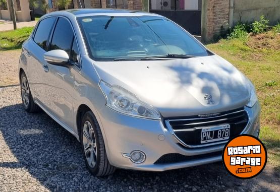 Autos - Peugeot 208 2016 GNC 83000Km - En Venta