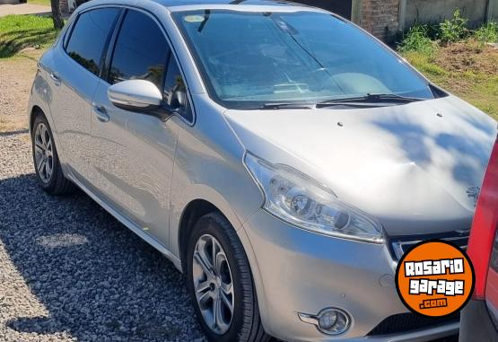 Autos - Peugeot 208 2016 GNC 83000Km - En Venta