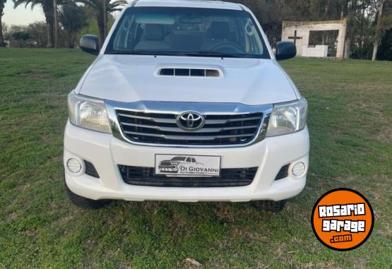 Camionetas - Ford HILUX DX 2012 Diesel 220000Km - En Venta