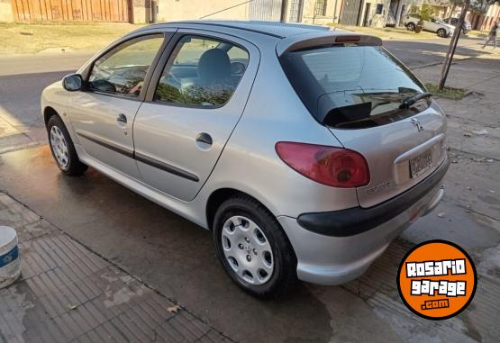 Autos - Peugeot 206 2004 Nafta 109000Km - En Venta