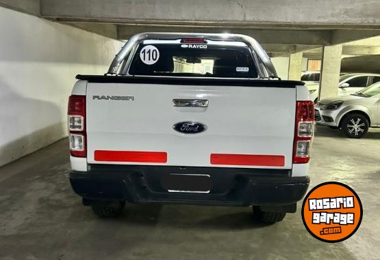 Camionetas - Ford Ranger 2016 Diesel 172000Km - En Venta