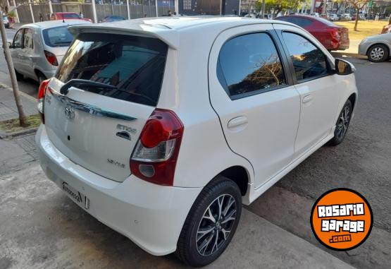 Autos - Toyota Etios 2022 Nafta 32000Km - En Venta