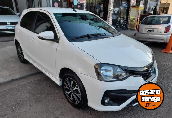 Autos - Toyota Etios 2022 Nafta 32000Km - En Venta