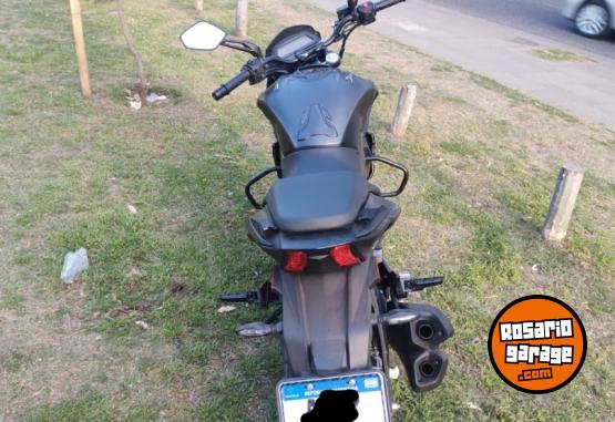 Motos - Bajaj Dominar 400 2022 Nafta 10200Km - En Venta