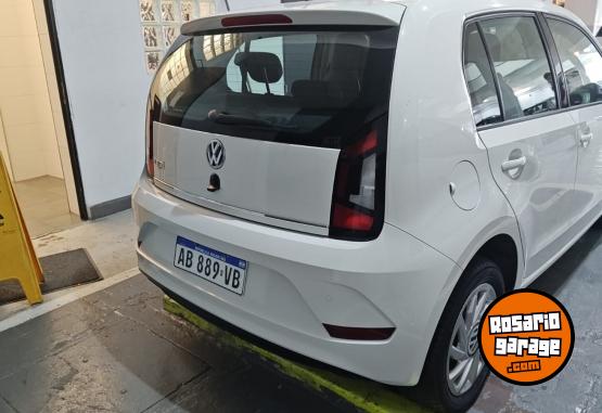 Autos - Volkswagen HIGH UP! 2017 Nafta 104000Km - En Venta