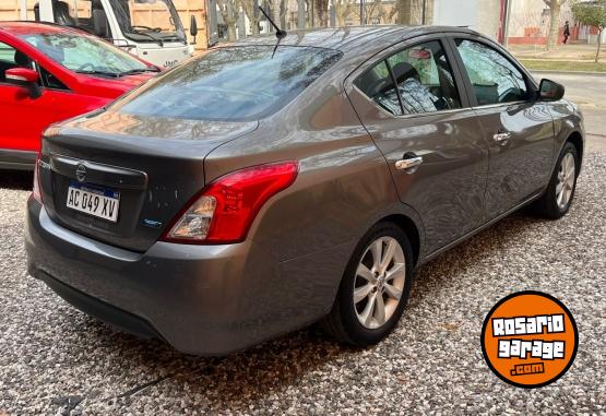 Autos - Nissan NISSAN VERSA PURE DRIVE 2017 GNC 200000Km - En Venta