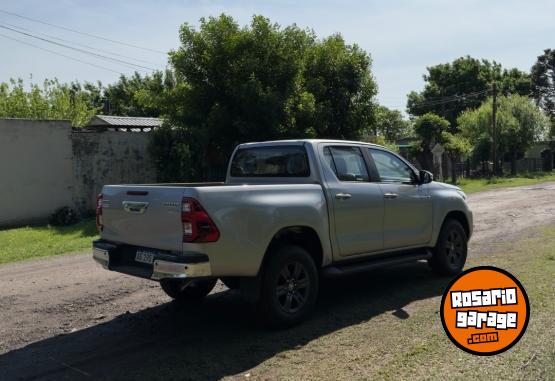 Camionetas - Toyota Hilux 2022 Diesel 1Km - En Venta