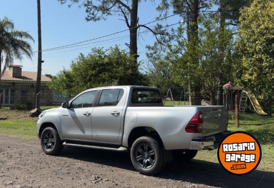 Camionetas - Toyota Hilux 2022 Diesel 1Km - En Venta