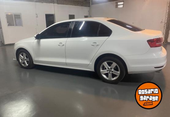 Autos - Volkswagen Vento advance 2014 Nafta 117000Km - En Venta