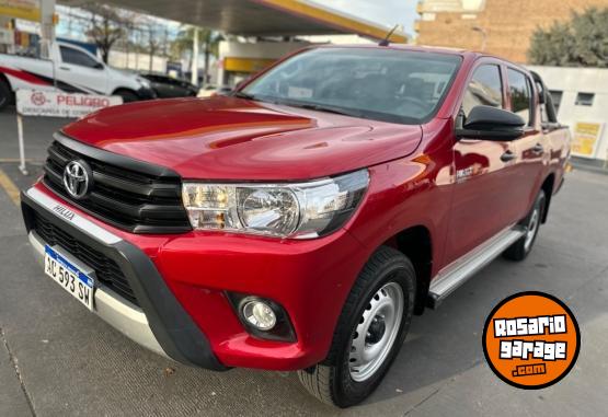 Camionetas - Toyota HILUX DX 4x4 2018 Diesel 78900Km - En Venta