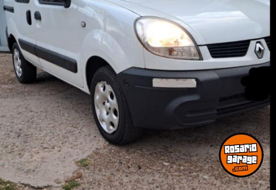 Utilitarios - Renault Kangoo 5 asientos 1.6 2011 GNC 168000Km - En Venta