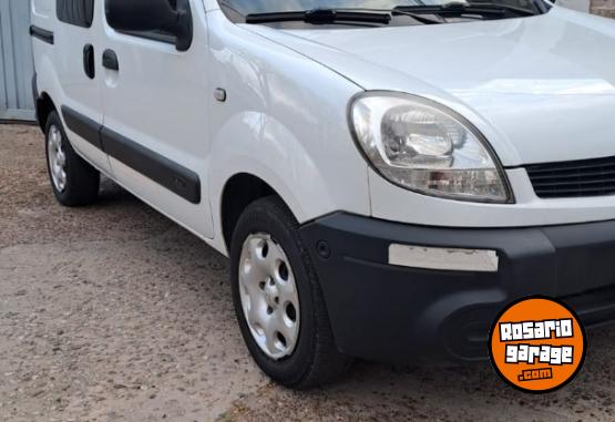 Utilitarios - Renault Kangoo 5 asientos 1.6 2011 GNC 168000Km - En Venta