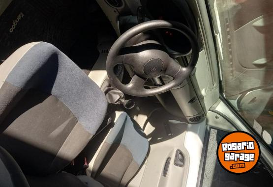 Utilitarios - Renault Kangoo 5 asientos 1.6 2011 GNC 168000Km - En Venta