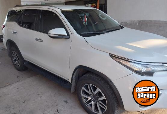 Camionetas - Toyota Sw4 srx 4x4 at 7as 2016 Diesel 189000Km - En Venta