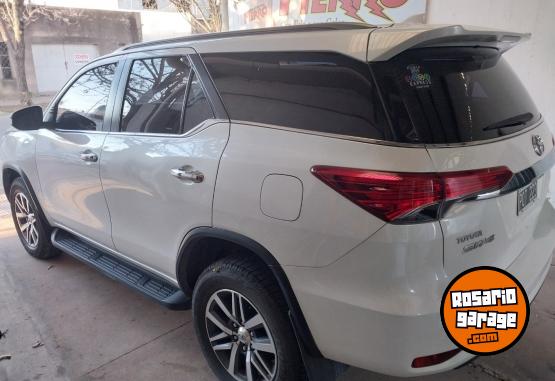 Camionetas - Toyota Sw4 srx 4x4 at 7as 2016 Diesel 189000Km - En Venta