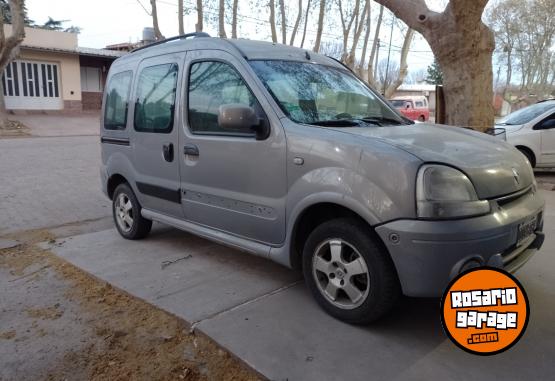 Utilitarios - Renault Kangoo stepway 2008 Nafta 1111Km - En Venta