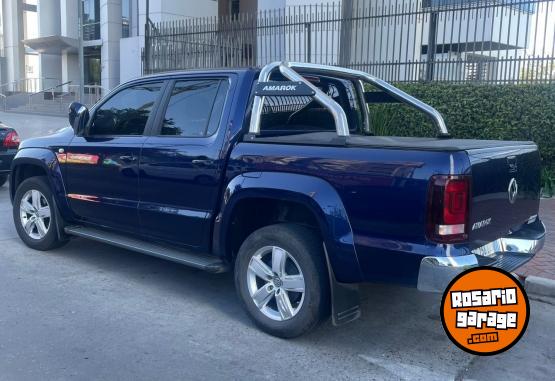 Camionetas - Volkswagen AMAROK HIGHLINE PACK 2022 Diesel 30000Km - En Venta