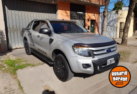 Camionetas - Ford Ranger xls 2015 Diesel 150000Km - En Venta