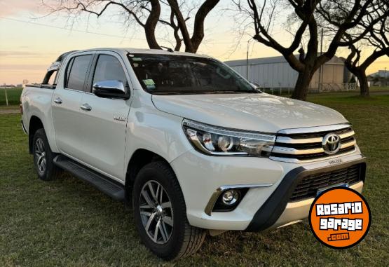 Camionetas - Toyota Hilux srx 4x2 2018 Diesel 103000Km - En Venta