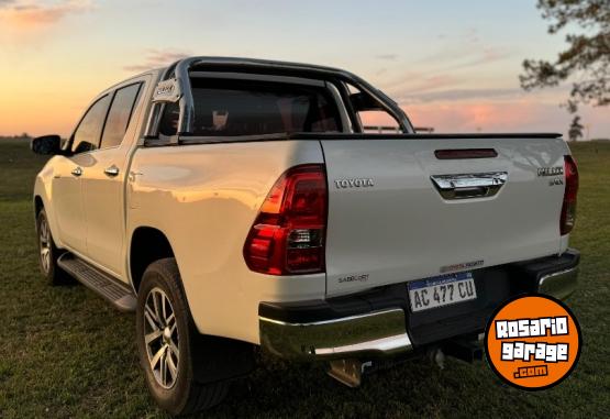 Camionetas - Toyota Hilux srx 4x2 2018 Diesel 103000Km - En Venta