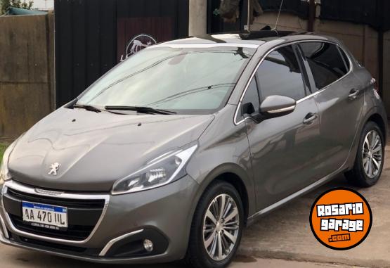 Autos - Peugeot 208 feline modelo 2016 2016 Nafta 101000Km - En Venta