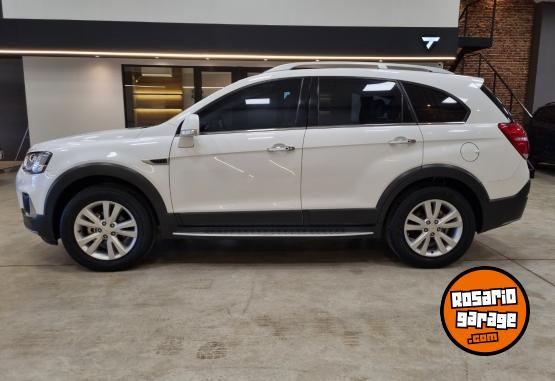 Camionetas - Chevrolet CAPTIVA LTZ 4X4 AT 7 PLAZ 2017 Diesel 80000Km - En Venta