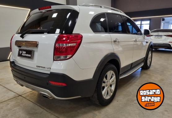 Camionetas - Chevrolet CAPTIVA LTZ 4X4 AT 7 PLAZ 2017 Diesel 80000Km - En Venta