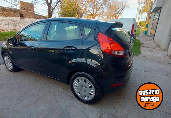 Autos - Ford FIESTA PERMUTO FINANCIO 2015 GNC 122000Km - En Venta