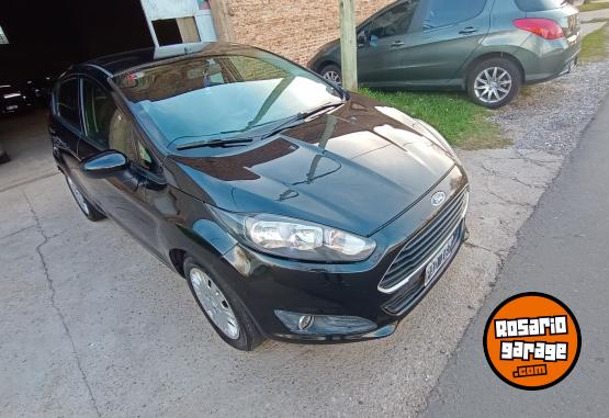 Autos - Ford FIESTA PERMUTO FINANCIO 2015 GNC 122000Km - En Venta