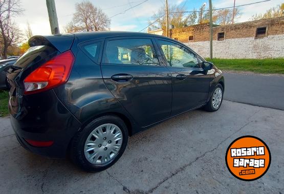 Autos - Ford FIESTA PERMUTO FINANCIO 2015 GNC 122000Km - En Venta