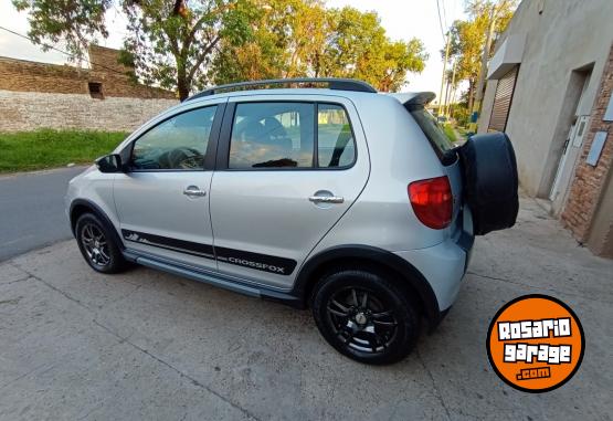 Autos - Volkswagen CROSS FOX PERMUTO 2012 Nafta 120000Km - En Venta