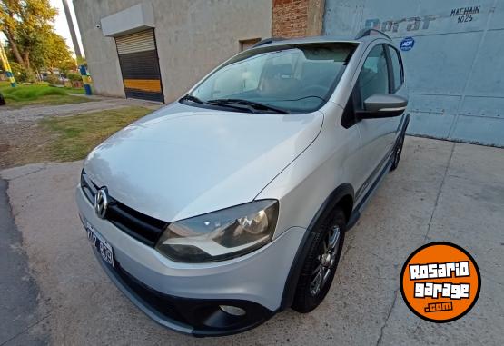 Autos - Volkswagen CROSS FOX PERMUTO 2012 Nafta 120000Km - En Venta