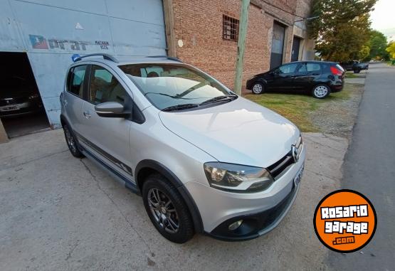 Autos - Volkswagen CROSS FOX PERMUTO 2012 Nafta 120000Km - En Venta