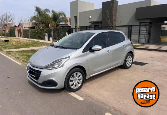 Autos - Peugeot 208 Active 1.5 2017 Nafta 85000Km - En Venta