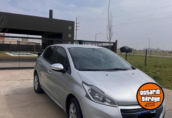 Autos - Peugeot 208 Active 1.5 2017 Nafta 85000Km - En Venta