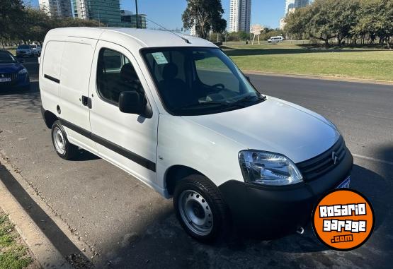 Utilitarios - Citroen BERLINGO HDI OKM PATENTAD 2024 Diesel 0Km - En Venta