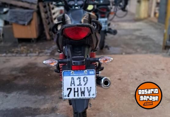 Motos - Honda Cb 125 f twuister 2023 Nafta 5000Km - En Venta