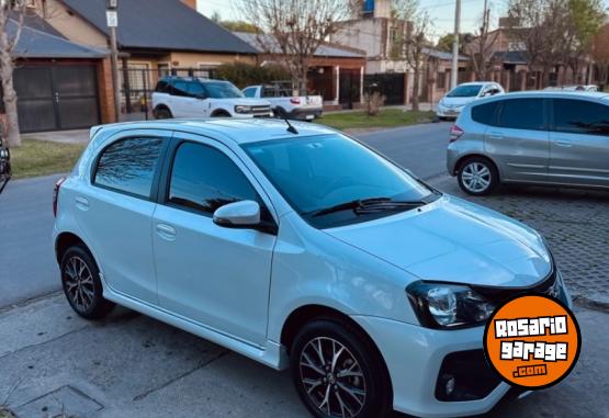 Autos - Toyota Etios 2019 Nafta 60000Km - En Venta