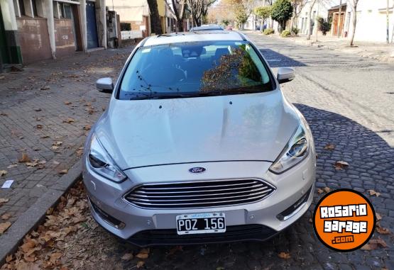 Autos - Ford Focus titanium 2016 Nafta 120000Km - En Venta