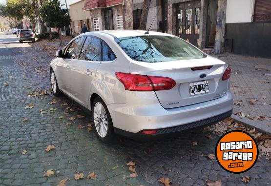 Autos - Ford Focus titanium 2016 Nafta 120000Km - En Venta