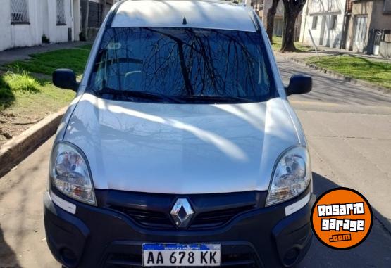 Utilitarios - Renault Kangoo 2016 GNC 143000Km - En Venta